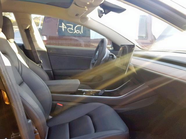 5YJ3E1EA9JF154473 - 2018 TESLA MODEL 3 BLACK photo 5