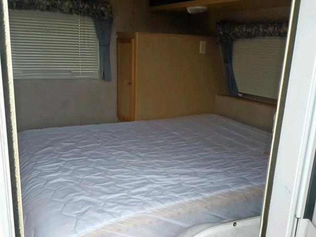 1UJBJ02P351JN0167 - 2005 JAYCO JAYFEATHER  WHITE photo 9