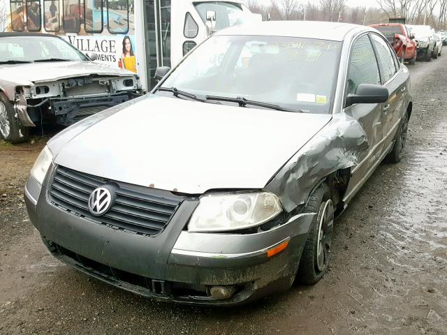 WVWPD63B73P261057 - 2003 VOLKSWAGEN PASSAT GLS SILVER photo 2