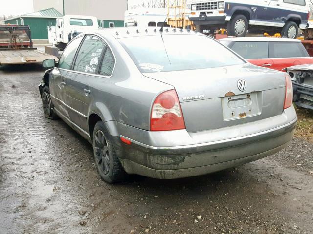 WVWPD63B73P261057 - 2003 VOLKSWAGEN PASSAT GLS SILVER photo 3