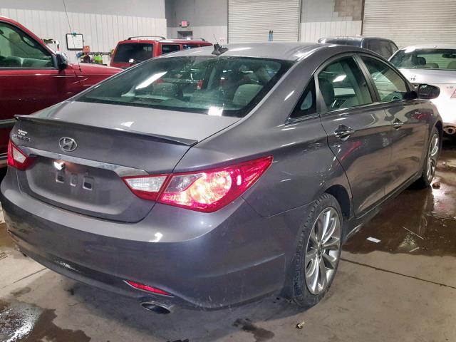 5NPEC4AC3DH610769 - 2013 HYUNDAI SONATA SE GRAY photo 4