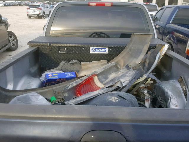 1FTRF17252NB05173 - 2002 FORD F150 SILVER photo 6