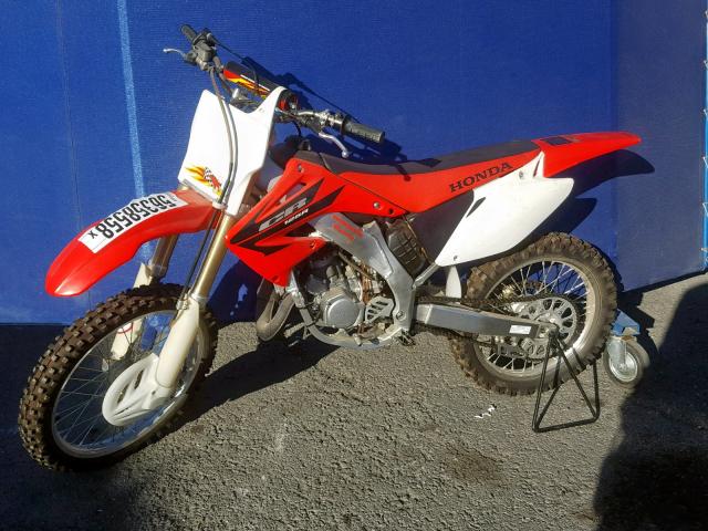 JH2JE013X6M800988 - 2006 HONDA CR125 R RED photo 9