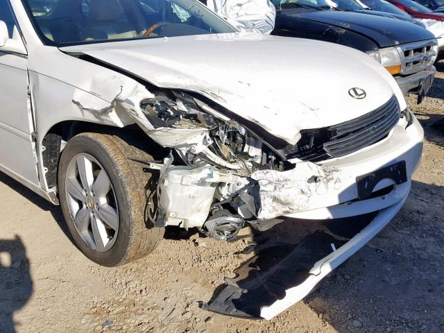 JTHBA30G455115777 - 2005 LEXUS ES 330 WHITE photo 9