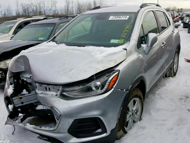 KL7CJLSB7HB218251 - 2017 CHEVROLET TRAX 1LT GRAY photo 2