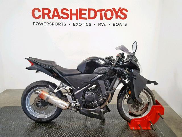 MLHMC4115B5003695 - 2011 HONDA CBR250 R BLACK photo 1