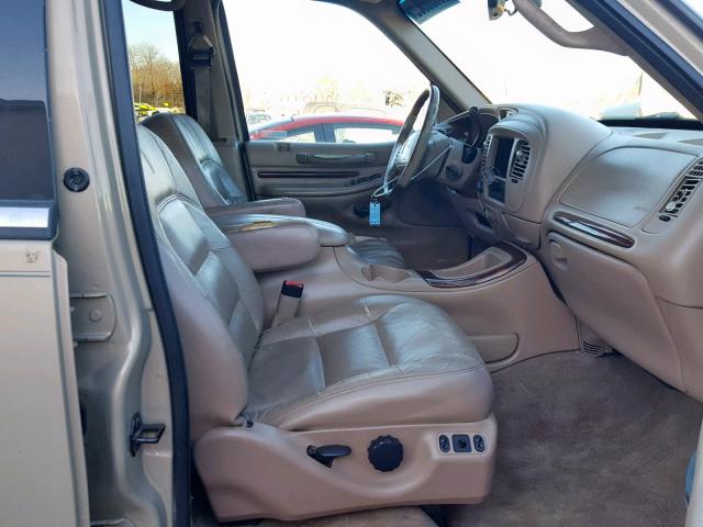 5LMPU28LXWLJ17842 - 1998 LINCOLN NAVIGATOR Qızıl foto 5