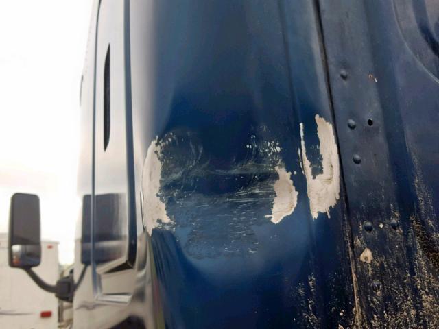 1FUJGLDR89LAH4988 - 2009 FREIGHTLINER CASCADIA 1 BLUE photo 9