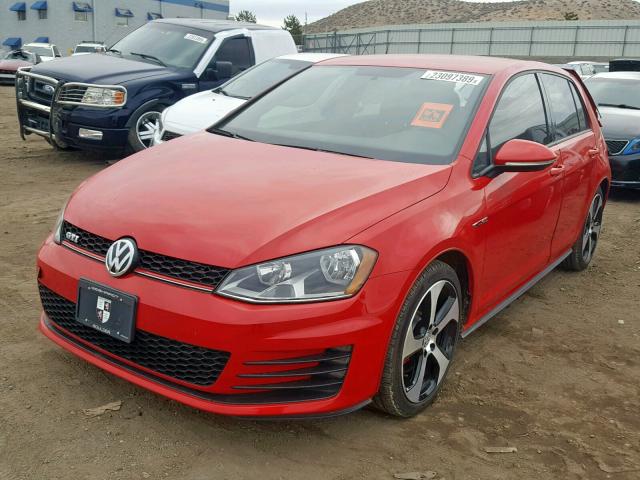 3VW4T7AUXHM036822 - 2017 VOLKSWAGEN GTI S RED photo 2