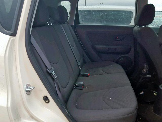 KNDJT2A51D7499938 - 2013 KIA SOUL WHITE photo 6