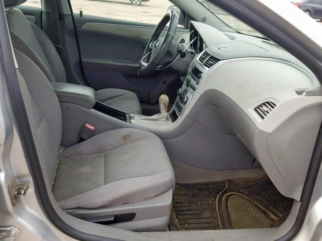 1G1ZA5E04A4104200 - 2010 CHEVROLET MALIBU LS SILVER photo 5
