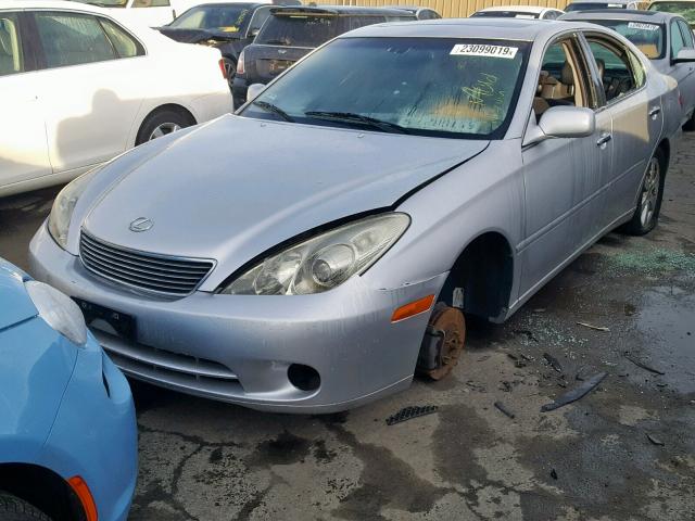 JTHBA30GX55102032 - 2005 LEXUS ES 330 SILVER photo 2