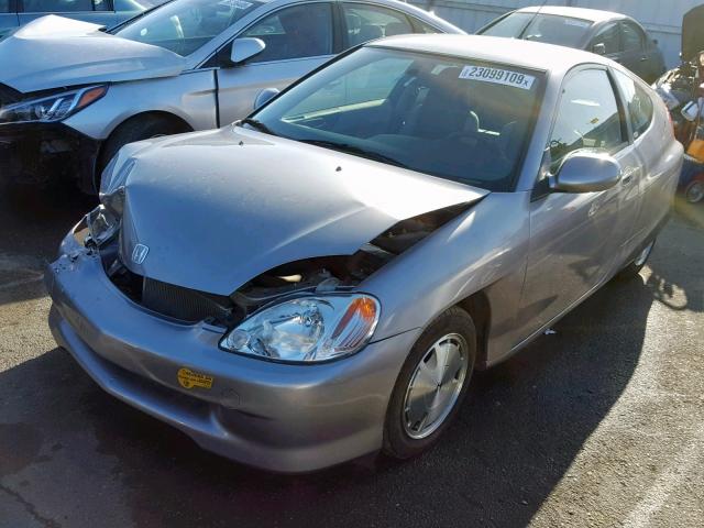 JHMZE1354YT002624 - 2000 HONDA INSIGHT SILVER photo 2