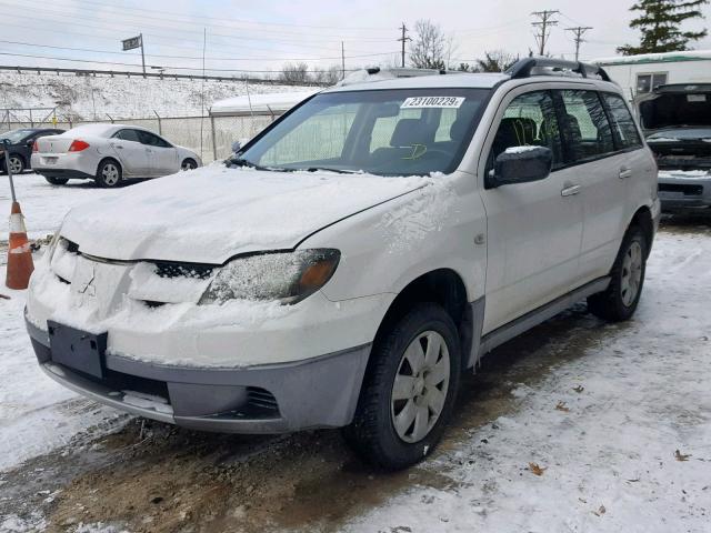 JA4LZ31F34U004088 - 2004 MITSUBISHI OUTLANDER WHITE photo 2