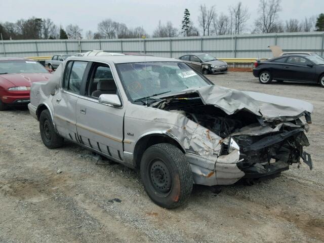 1C3AA3633RF242350 - 1994 CHRYSLER LEBARON LE SILVER photo 1