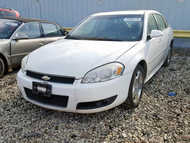 2G1WD57C991165566 - 2009 CHEVROLET IMPALA SS WHITE photo 2