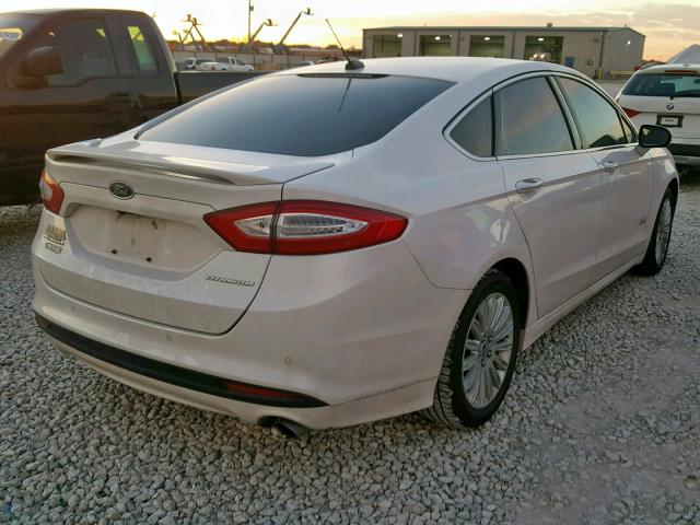 3FA6P0SU0DR247696 - 2013 FORD FUSION TIT WHITE photo 4