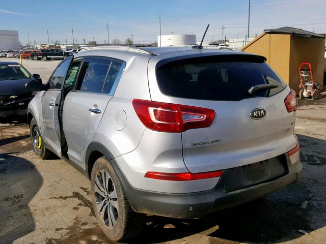 KNDPC3A23B7019000 - 2011 KIA SPORTAGE E SILVER photo 3