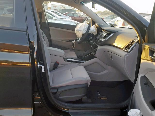 KM8J2CA44JU832626 - 2018 HYUNDAI TUCSON SE BLACK photo 5