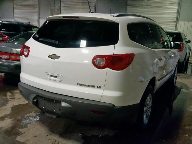 1GNKRFED0BJ310845 - 2011 CHEVROLET TRAVERSE L WHITE photo 4