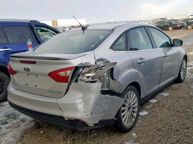 1FAHP3J25CL431989 - 2012 FORD FOCUS TITA SILVER photo 4