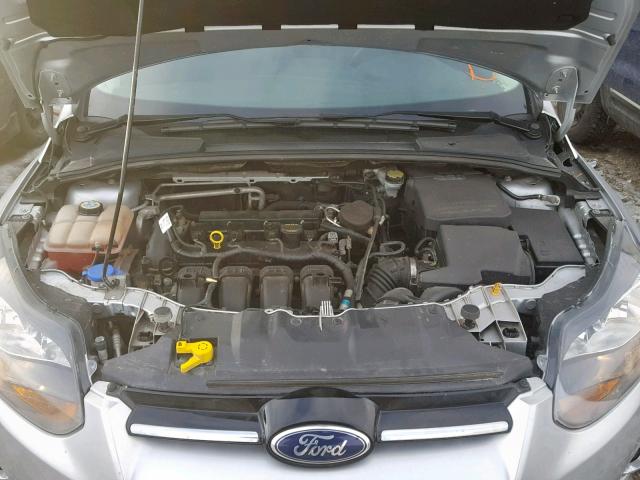 1FAHP3J25CL431989 - 2012 FORD FOCUS TITA SILVER photo 7