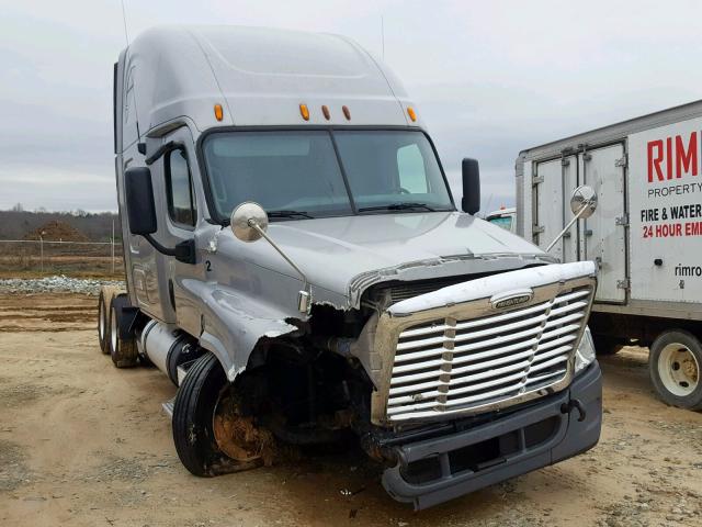 1FUJGLCK19LAJ6018 - 2009 FREIGHTLINER CASCADIA 1 GRAY photo 1