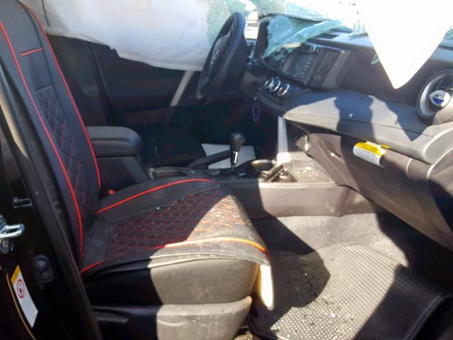 2T3ZFREV5JW490480 - 2018 TOYOTA RAV4 LE Սև լուսանկար 5