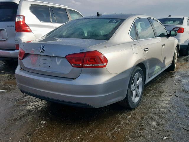 1VWBH7A33DC131198 - 2013 VOLKSWAGEN PASSAT SE GRAY photo 4