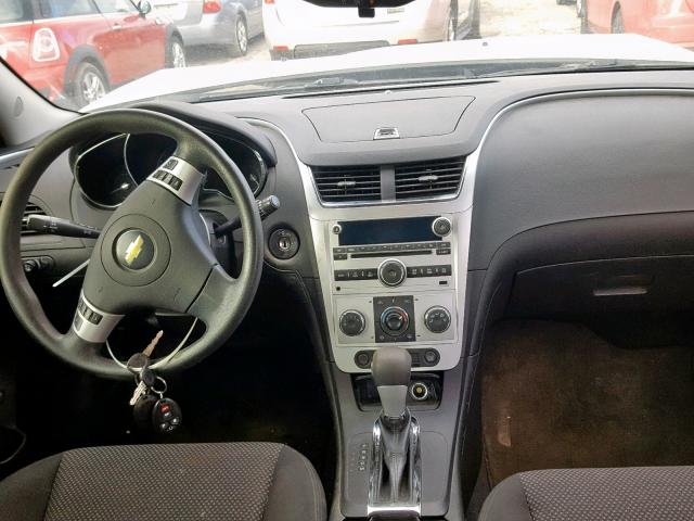 1G1ZC5E17BF326416 - 2011 CHEVROLET MALIBU 1LT 白色 照片 9