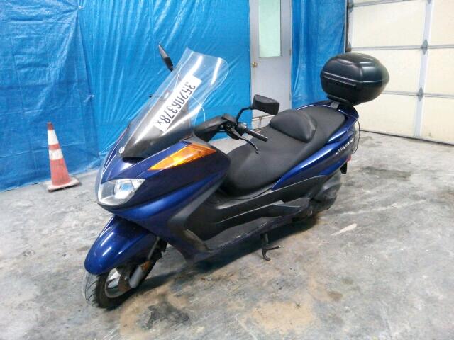 JYASH03Y85A001882 - 2005 YAMAHA YP400 BLUE photo 2