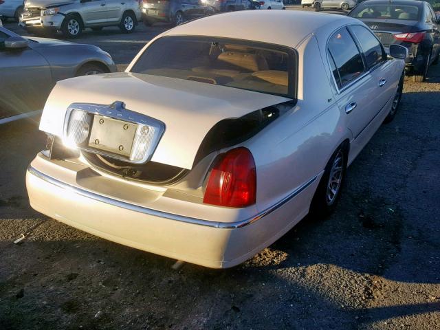 1LNFM83W8WY618234 - 1998 LINCOLN TOWN CAR C CREAM photo 4