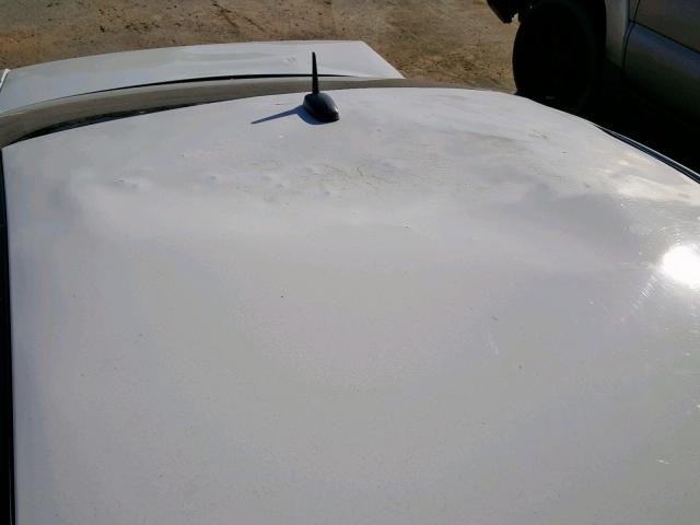 1G1ZG57B39F157290 - 2009 CHEVROLET MALIBU LS WHITE photo 9