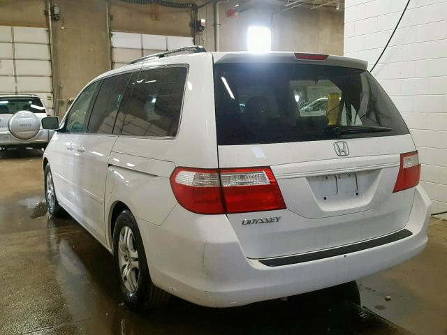 5FNRL38437B055318 - 2007 HONDA ODYSSEY EX WHITE photo 3