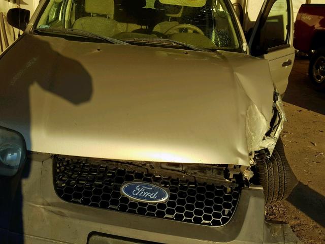 1FMYU93135KA43710 - 2005 FORD ESCAPE XLT BEIGE photo 7