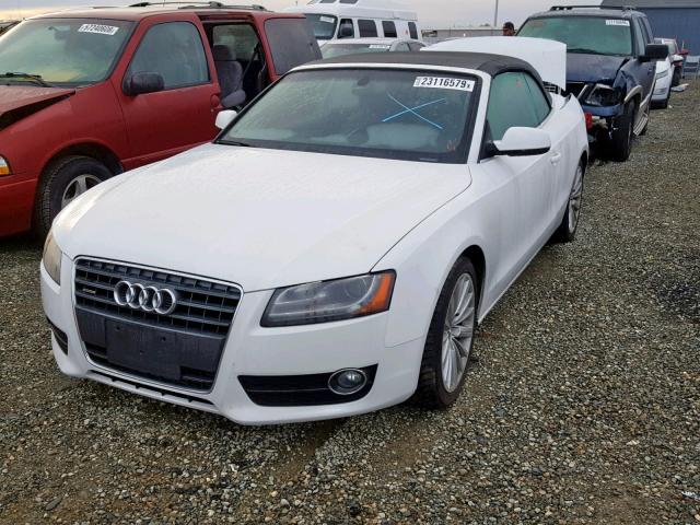 WAULFAFHXCN008903 - 2012 AUDI A5 PREMIUM WHITE photo 2