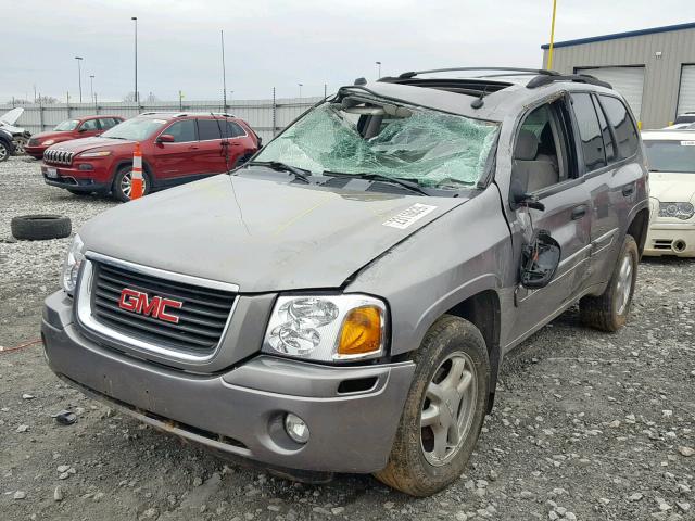 1GKDT13SX52312791 - 2005 GMC ENVOY GRAY photo 2