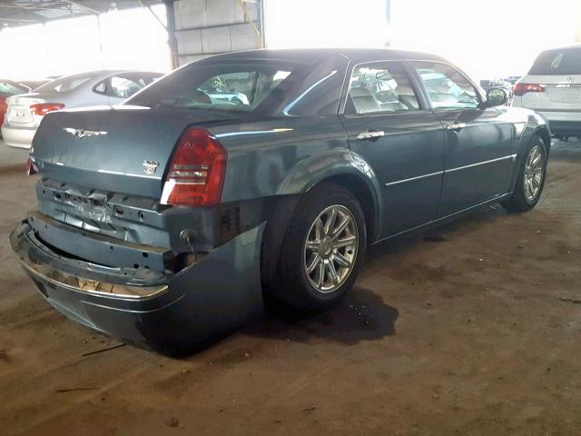 2C3JA63H55H564272 - 2005 CHRYSLER 300C BLUE photo 4