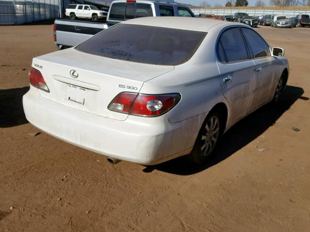 JTHBF30GX25011680 - 2002 LEXUS ES 300 WHITE photo 4