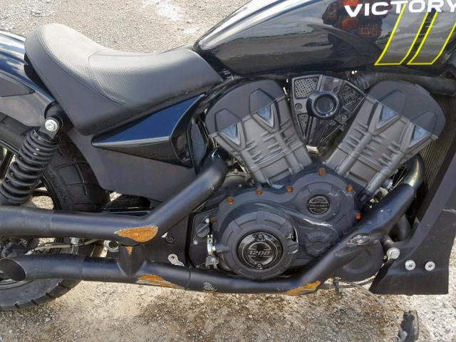 5VPFTB000H3002632 - 2017 VICTORY MOTORCYCLES OCTANE TWO TONE photo 7
