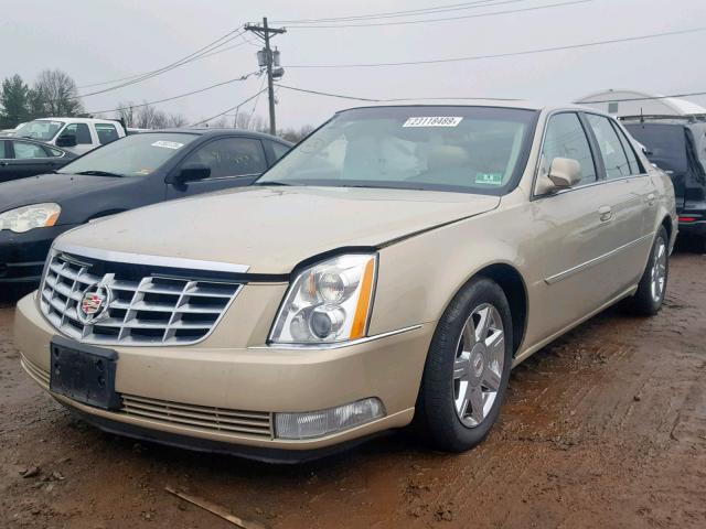 1G6KD57Y47U201878 - 2007 CADILLAC DTS GOLD photo 2