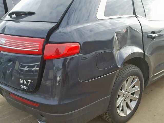 2LMHJ5NK2GBL00607 - 2016 LINCOLN MKT BLACK photo 9