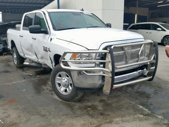 3C6UR5DL2GG330132 - 2016 RAM 2500 SLT თეთრი ფოტო 1