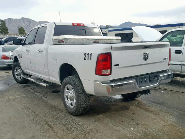 3C6UR5DL2GG330132 - 2016 RAM 2500 SLT თეთრი ფოტო 3