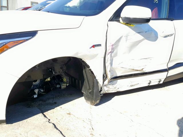 5J8TC1H65KL015082 - 2019 ACURA RDX WHITE photo 9