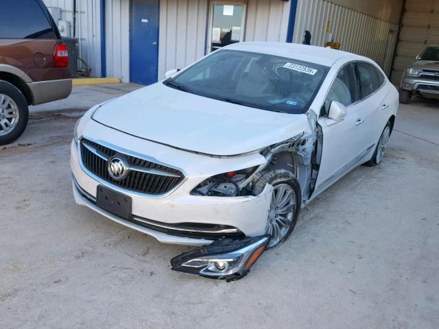 1G4ZP5SZ8JU117911 - 2018 BUICK LACROSSE E 白色 照片 2