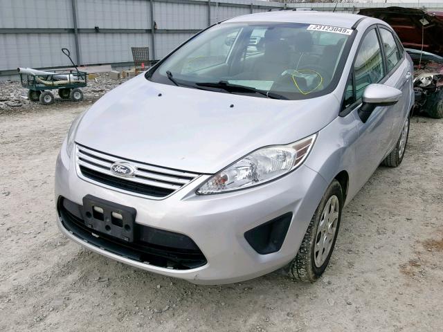 3FADP4BJ8DM205357 - 2013 FORD FIESTA SE SILVER photo 2