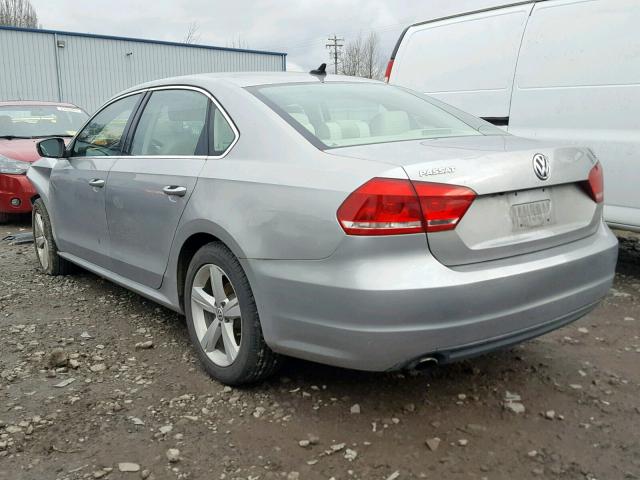 1VWBP7A3XDC016665 - 2013 VOLKSWAGEN PASSAT SE SILVER photo 3