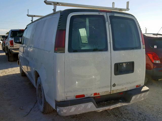 1GCFG25W1Y1150719 - 2000 CHEVROLET EXPRESS G2 WHITE photo 3