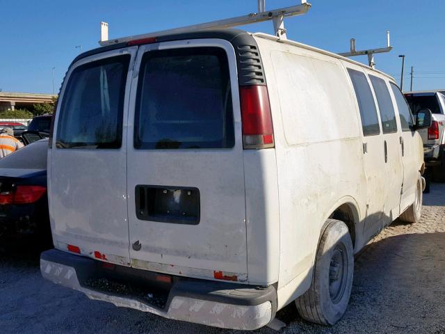 1GCFG25W1Y1150719 - 2000 CHEVROLET EXPRESS G2 WHITE photo 4